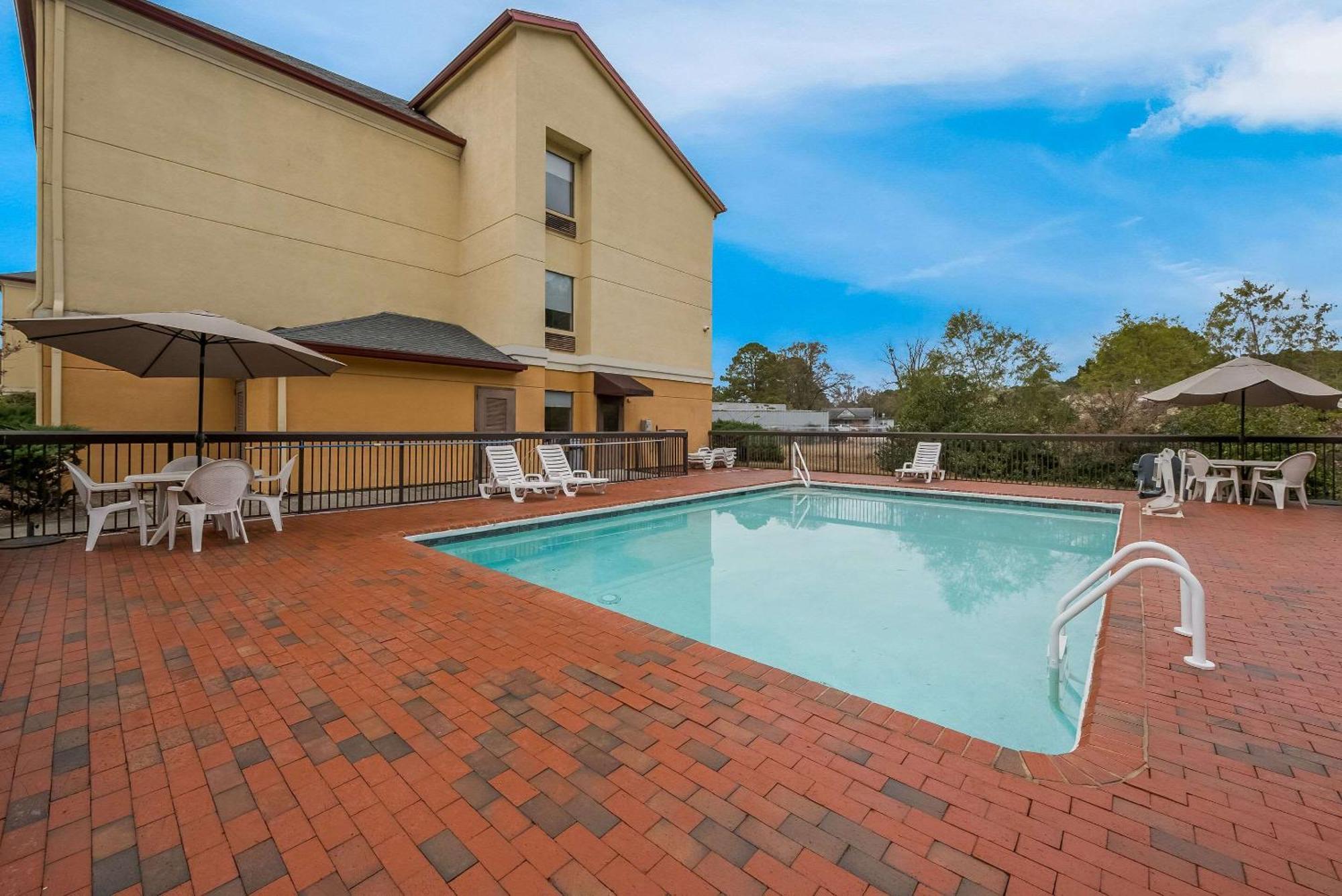 Comfort Inn Fayetteville I-95 Exteriör bild